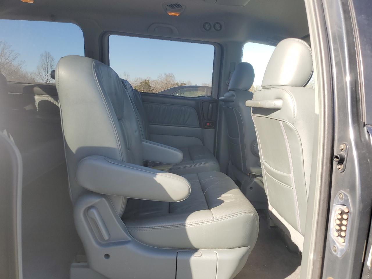 2003 Honda Odyssey - Image 11