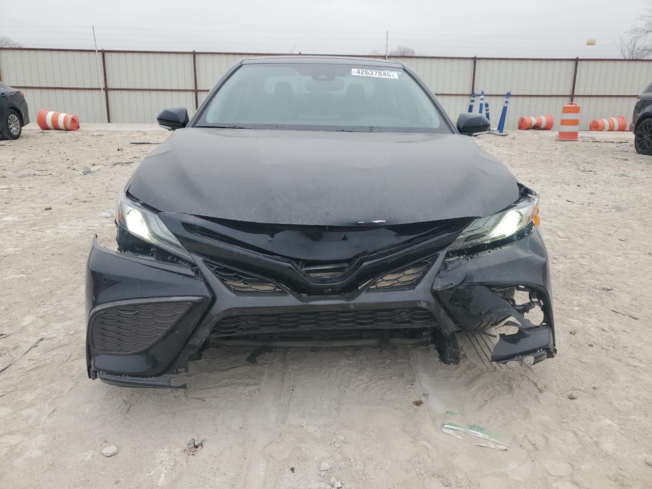 2022 Toyota Camry - Image 5