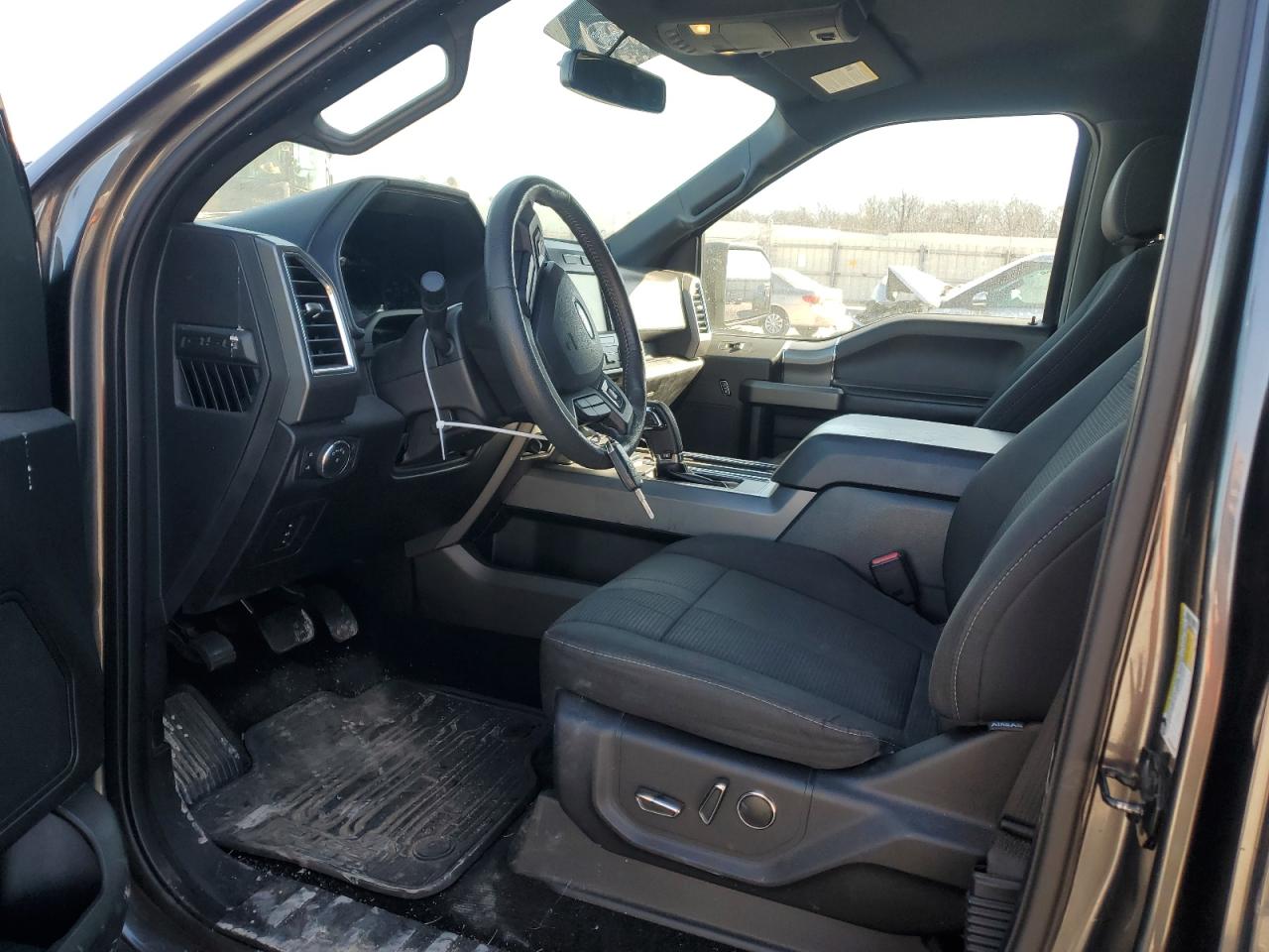 2015 Ford F-150 - Image 7