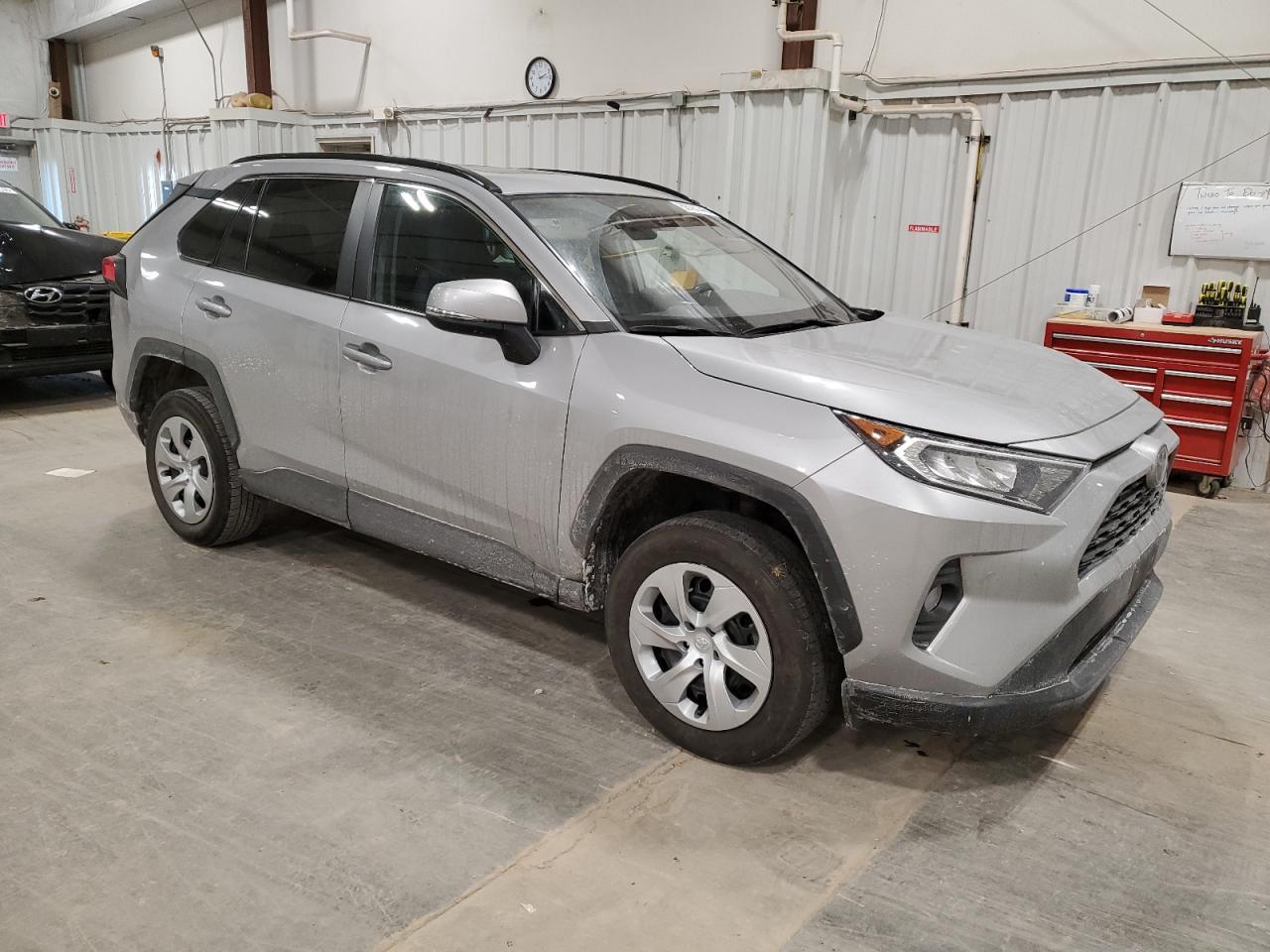 2019 Toyota RAV 4 - Image 4