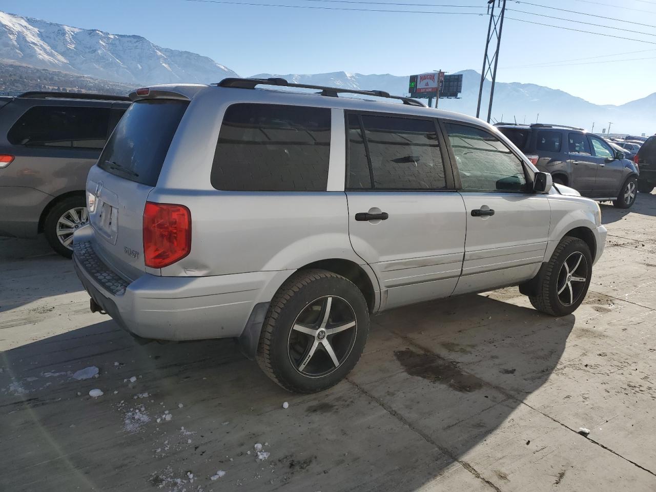 2004 Honda Pilot - Image 3