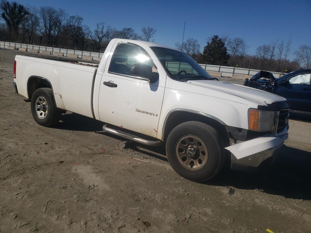 2007 GMC Sierra - Image 4