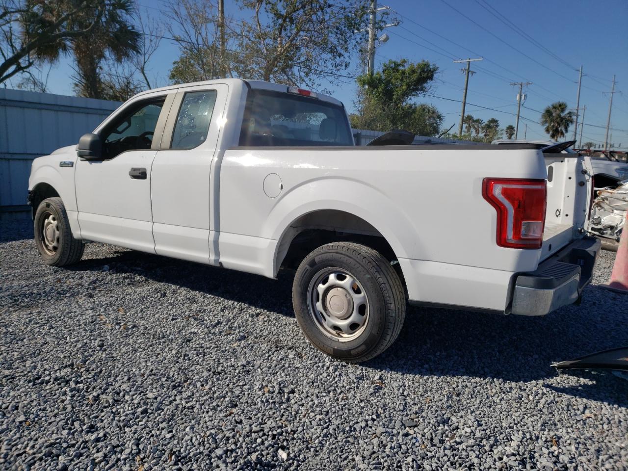 VIN 1FTEX1C8XGFB45224 2016 FORD F-150 no.2