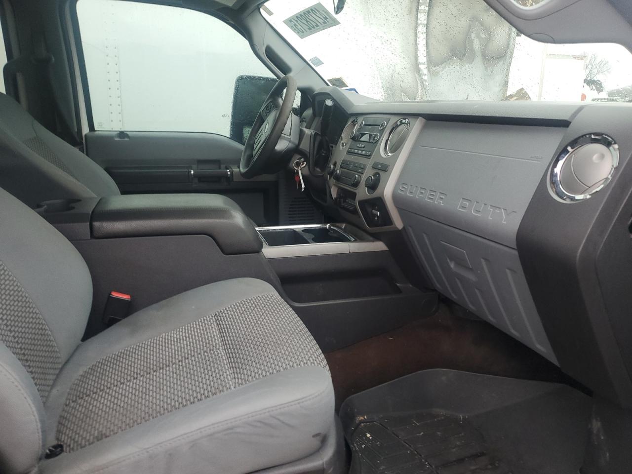 2013 Ford F350 - Image 5