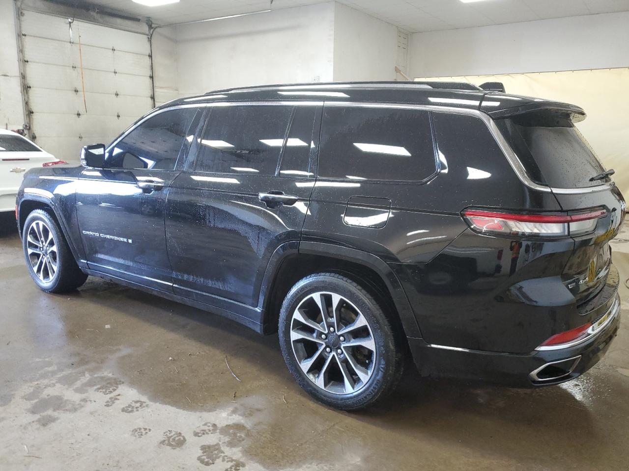 2021 Jeep Grand Cherokee - Image 2