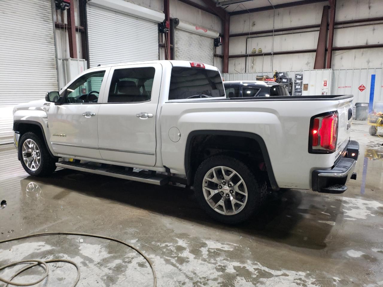 2017 GMC Sierra - Image 2
