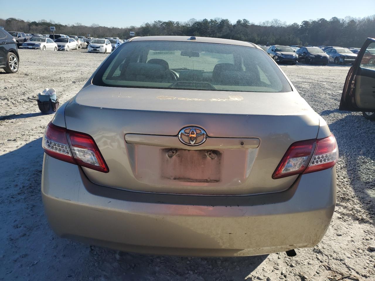 2010 Toyota Camry - Image 6