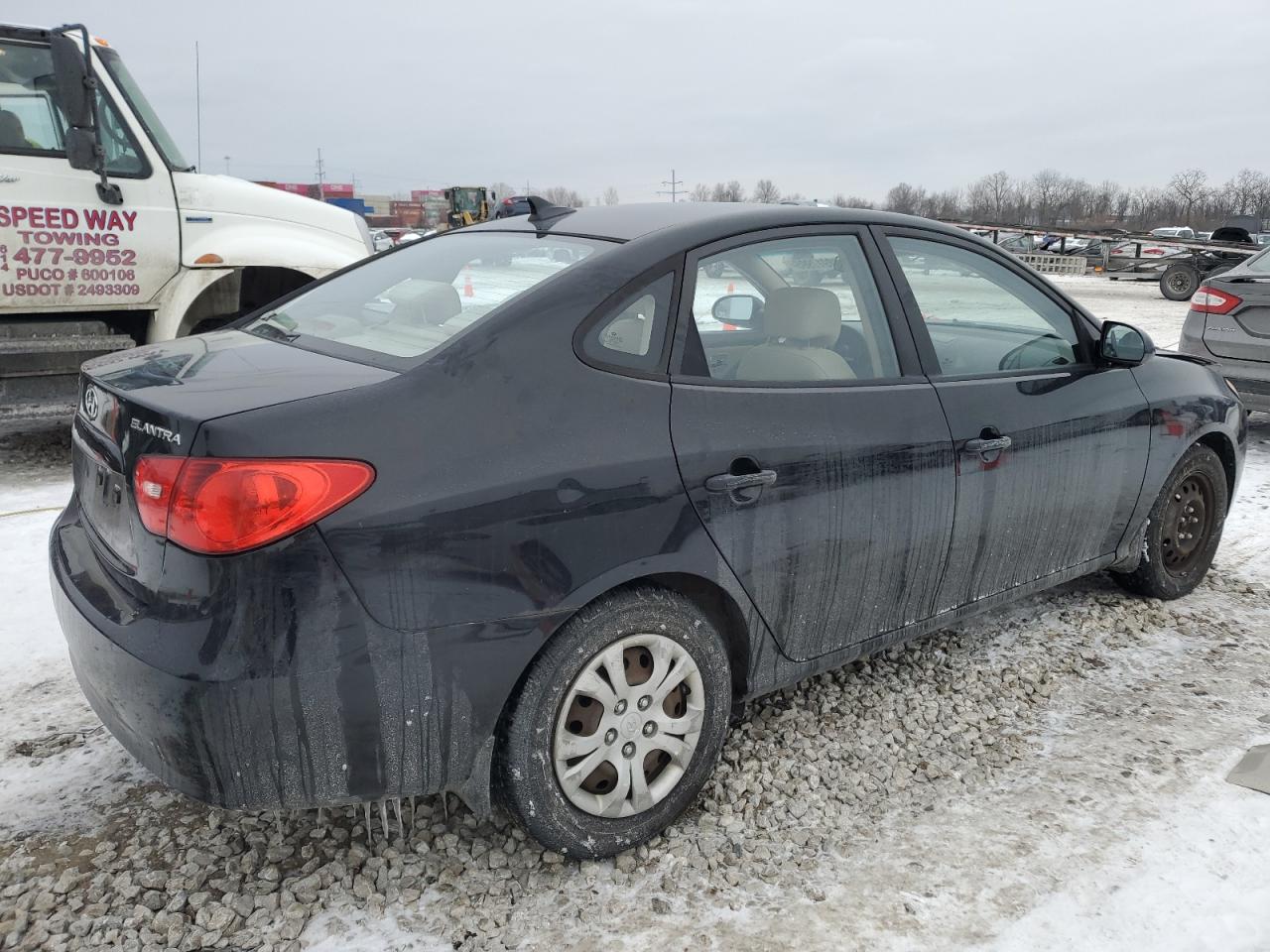 2009 Hyundai Elantra - Image 3