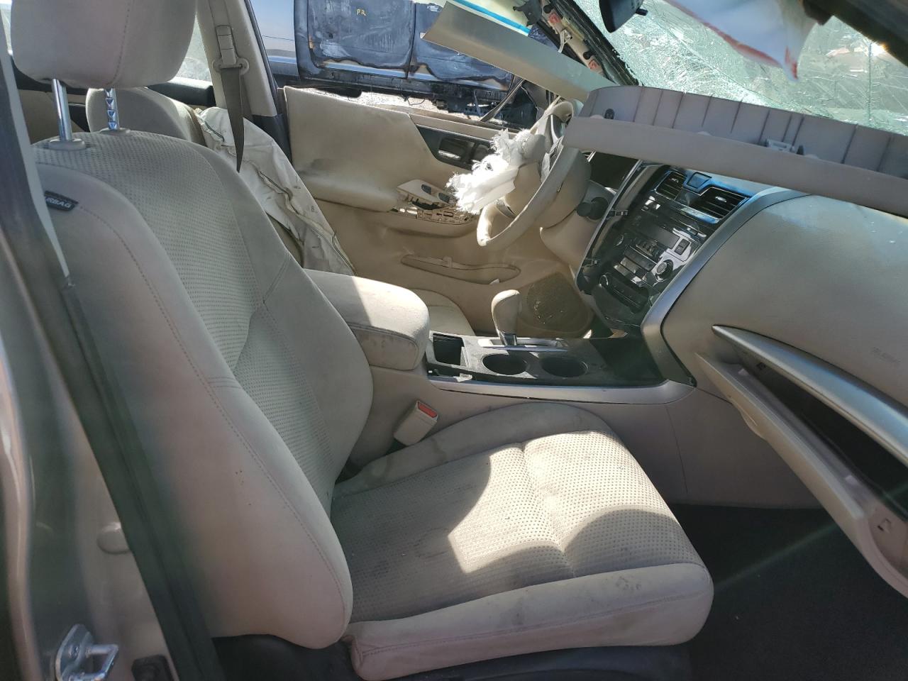 2015 Nissan Altima - Image 7
