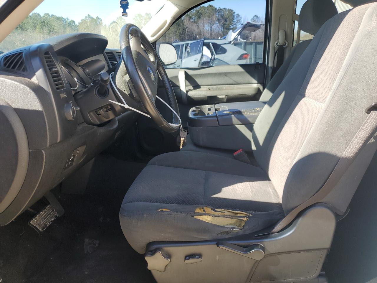 2007 Chevrolet Silverado - Image 7
