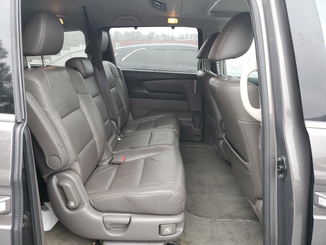 2013 Honda Odyssey - Image 11