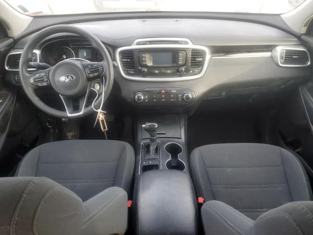 Паркетники KIA SORENTO 2016 Белы