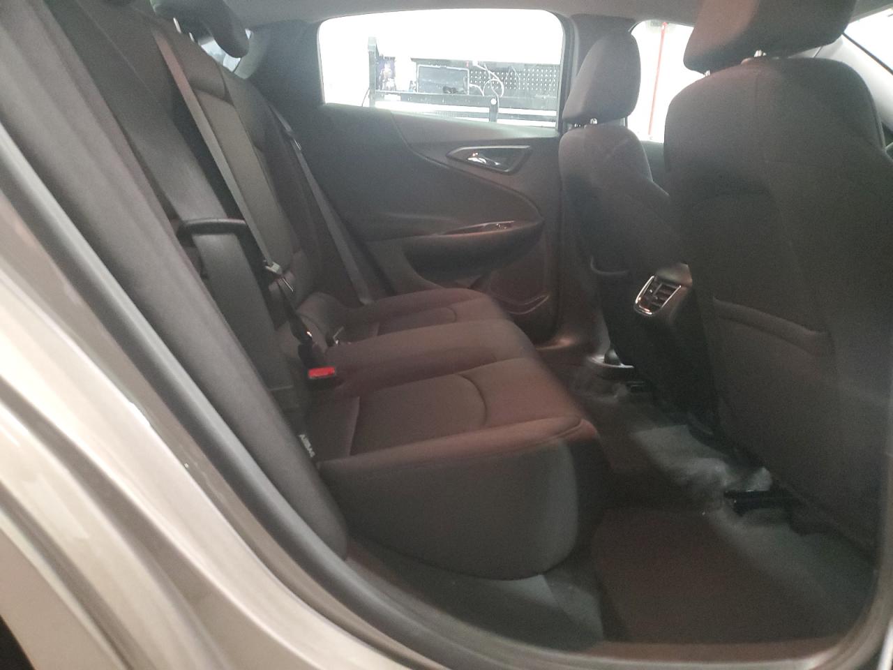 2022 Chevrolet Malibu - Image 10