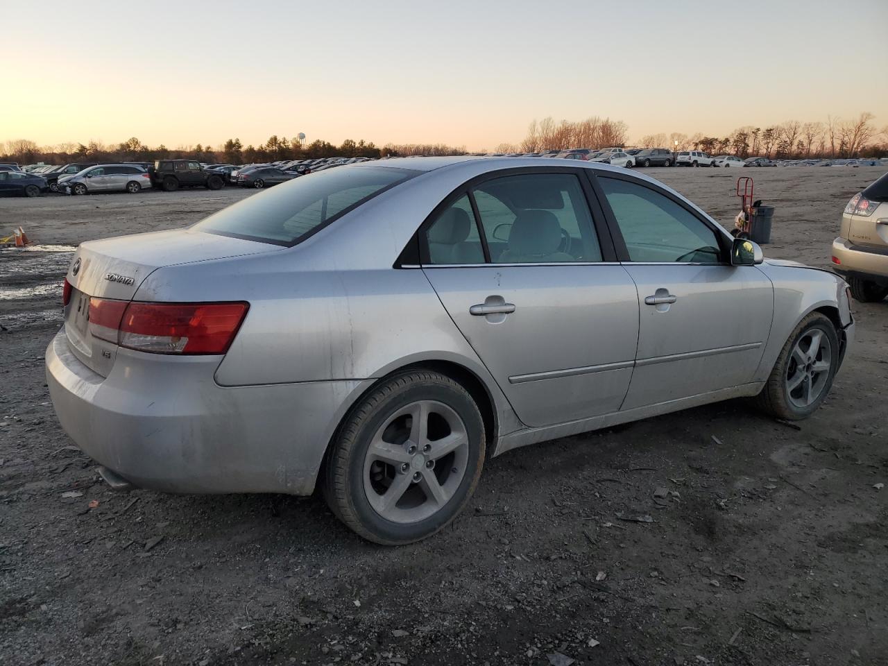 2007 Hyundai Sonata - Image 3