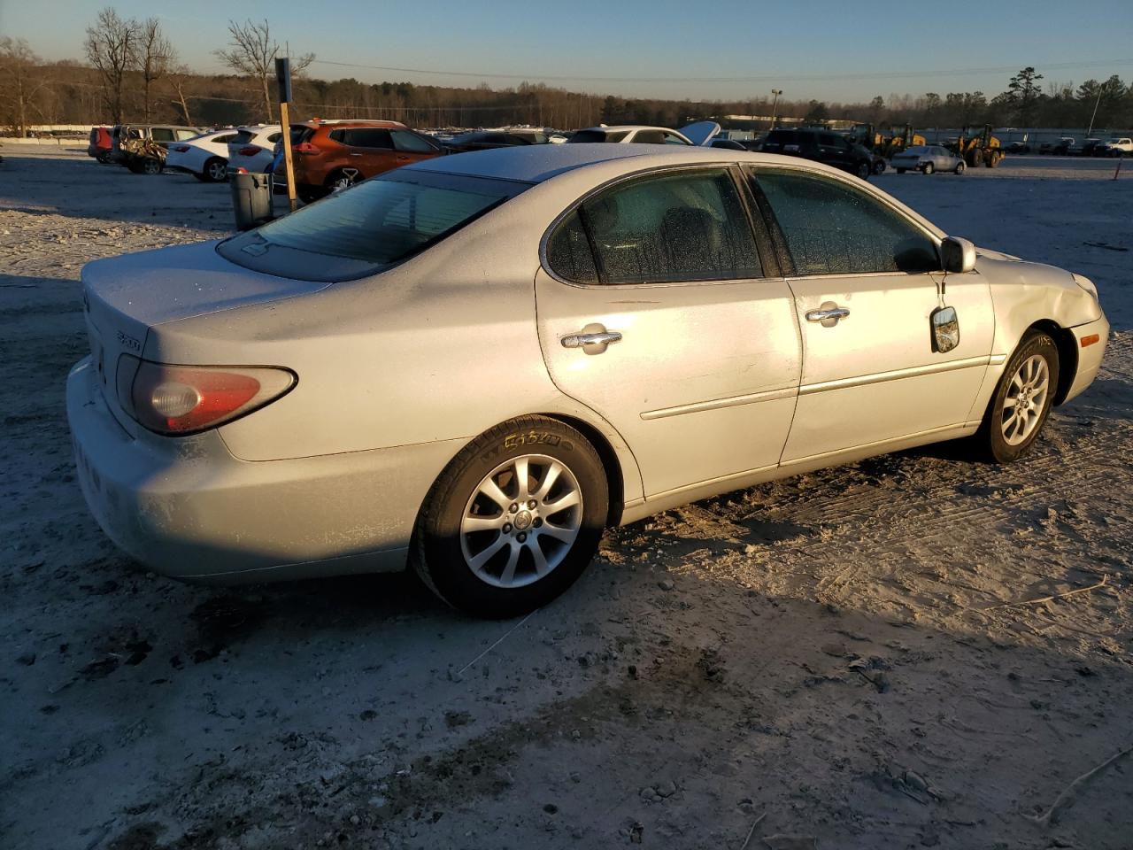 2002 Lexus ES - Image 3