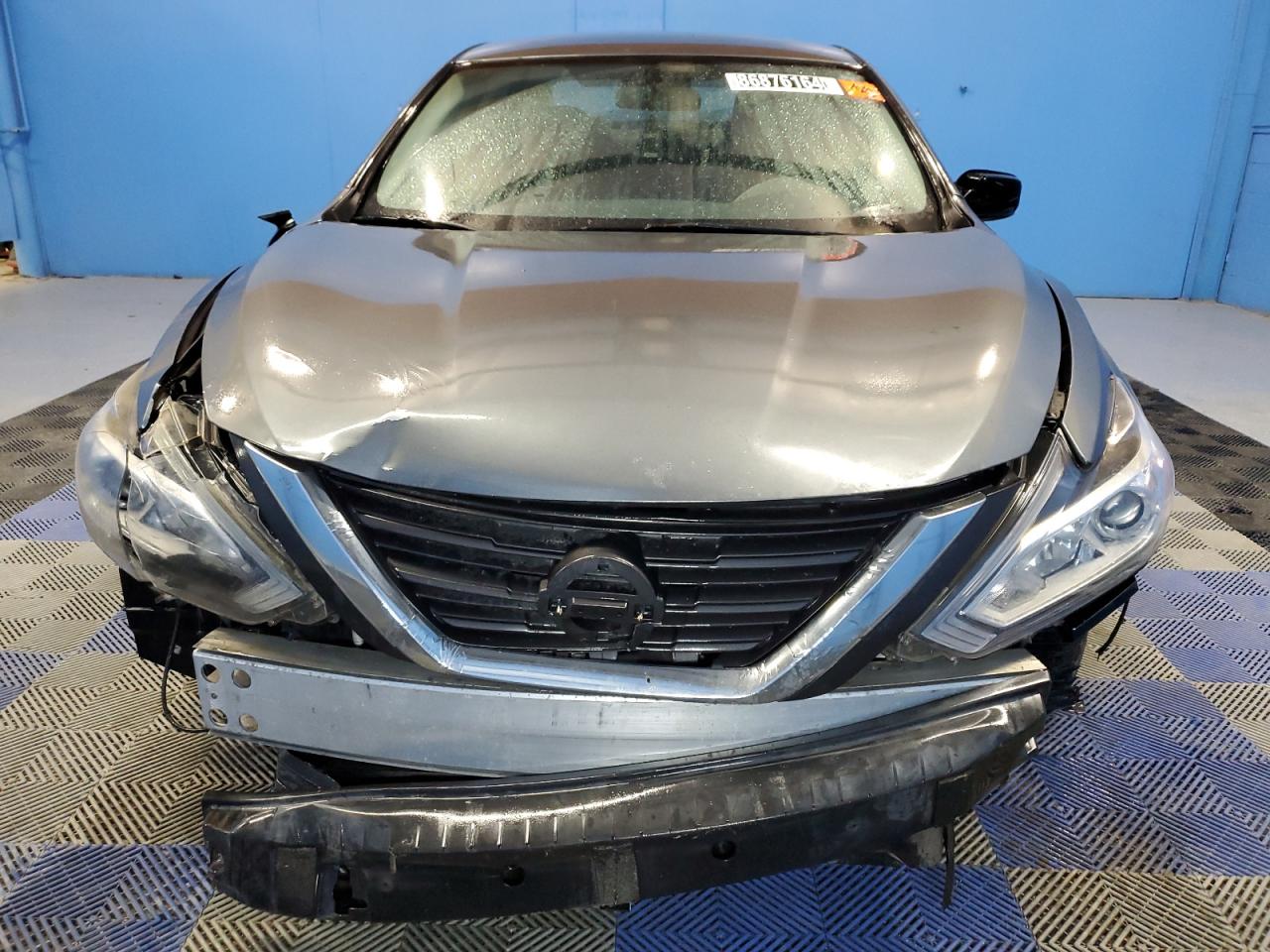 2017 Nissan Altima - Image 5
