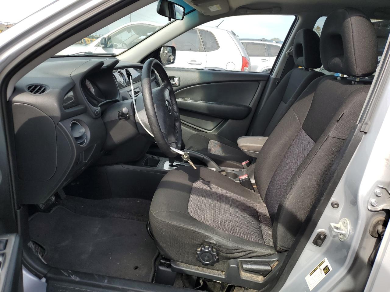 2006 Mitsubishi Outlander - Image 7