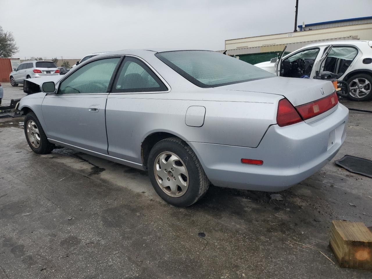1999 Honda Accord - Image 2