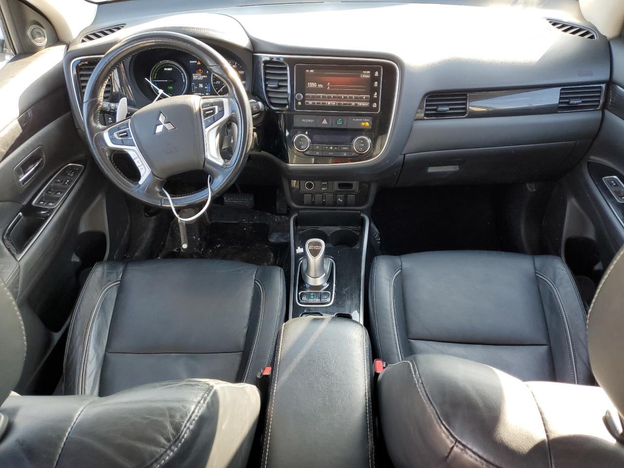 2018 Mitsubishi Outlander - Image 8