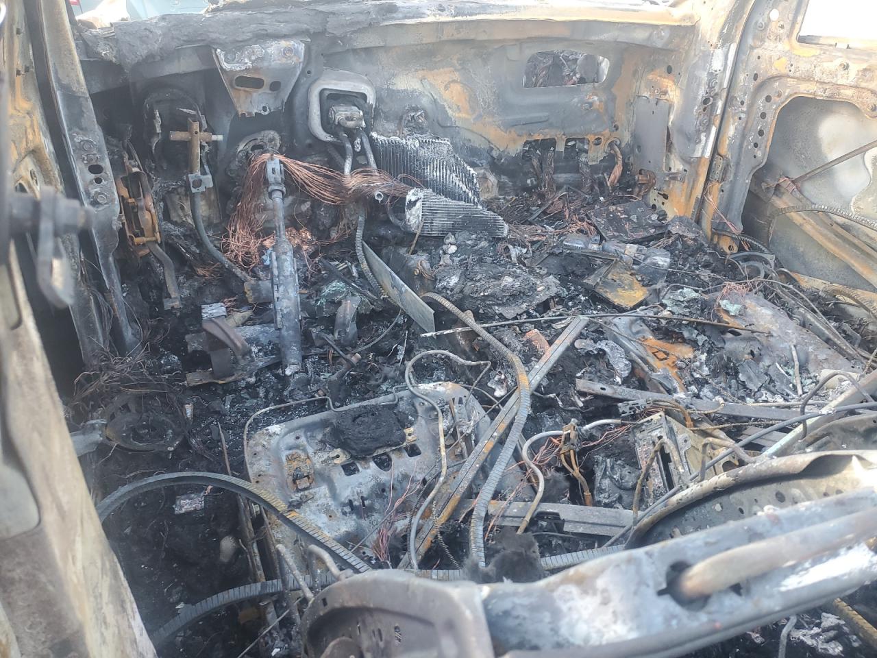 2014 Jeep Grand Cherokee - Image 8