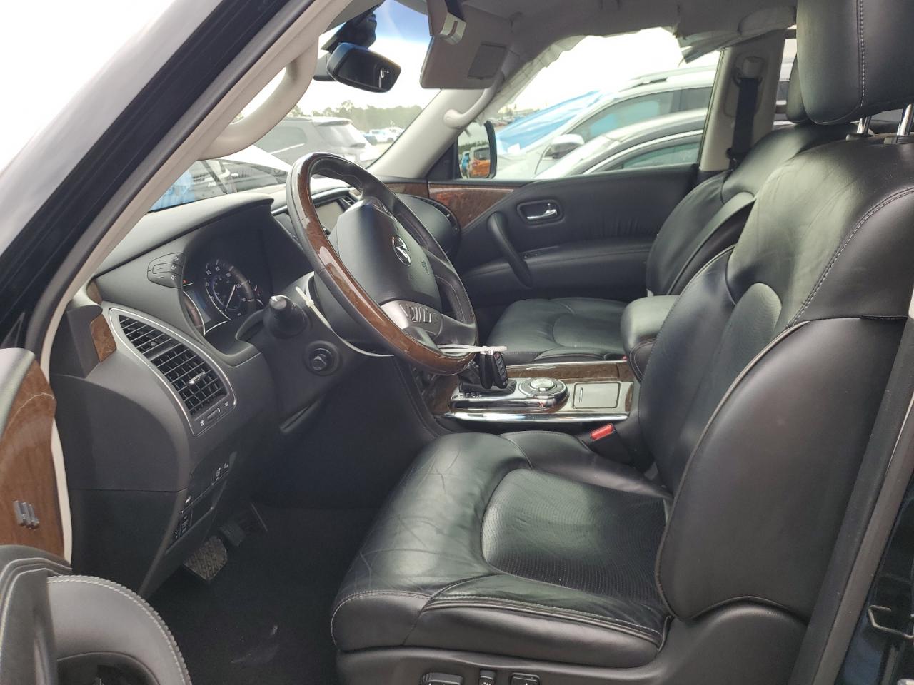2015 Infiniti QX80 - Image 7