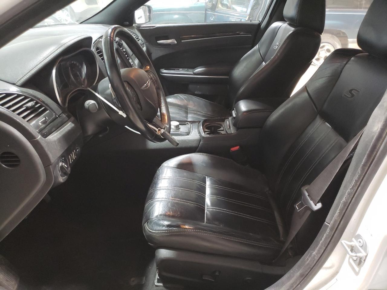 2021 Chrysler 300 - Image 7