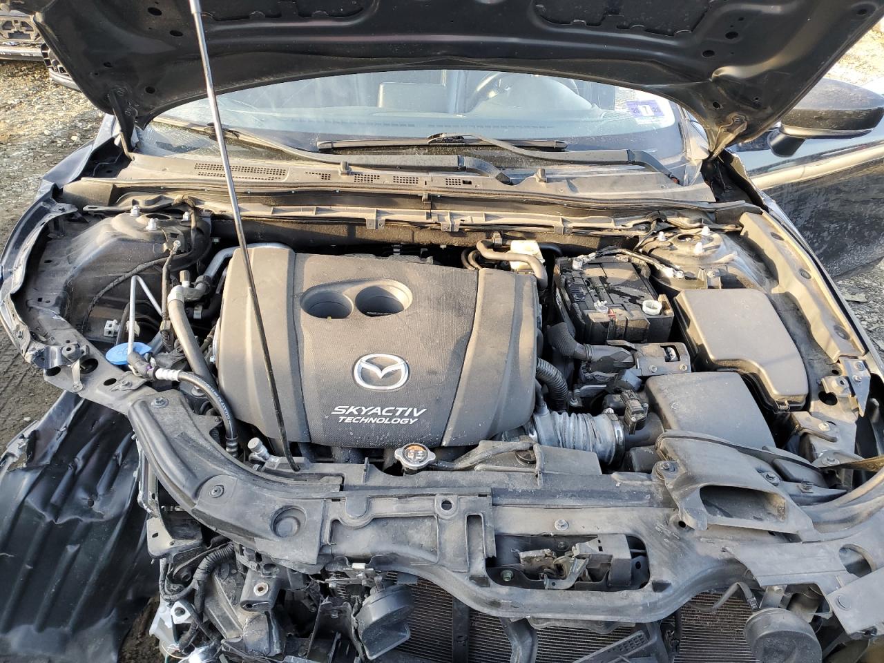 2017 Mazda 3 - Image 11