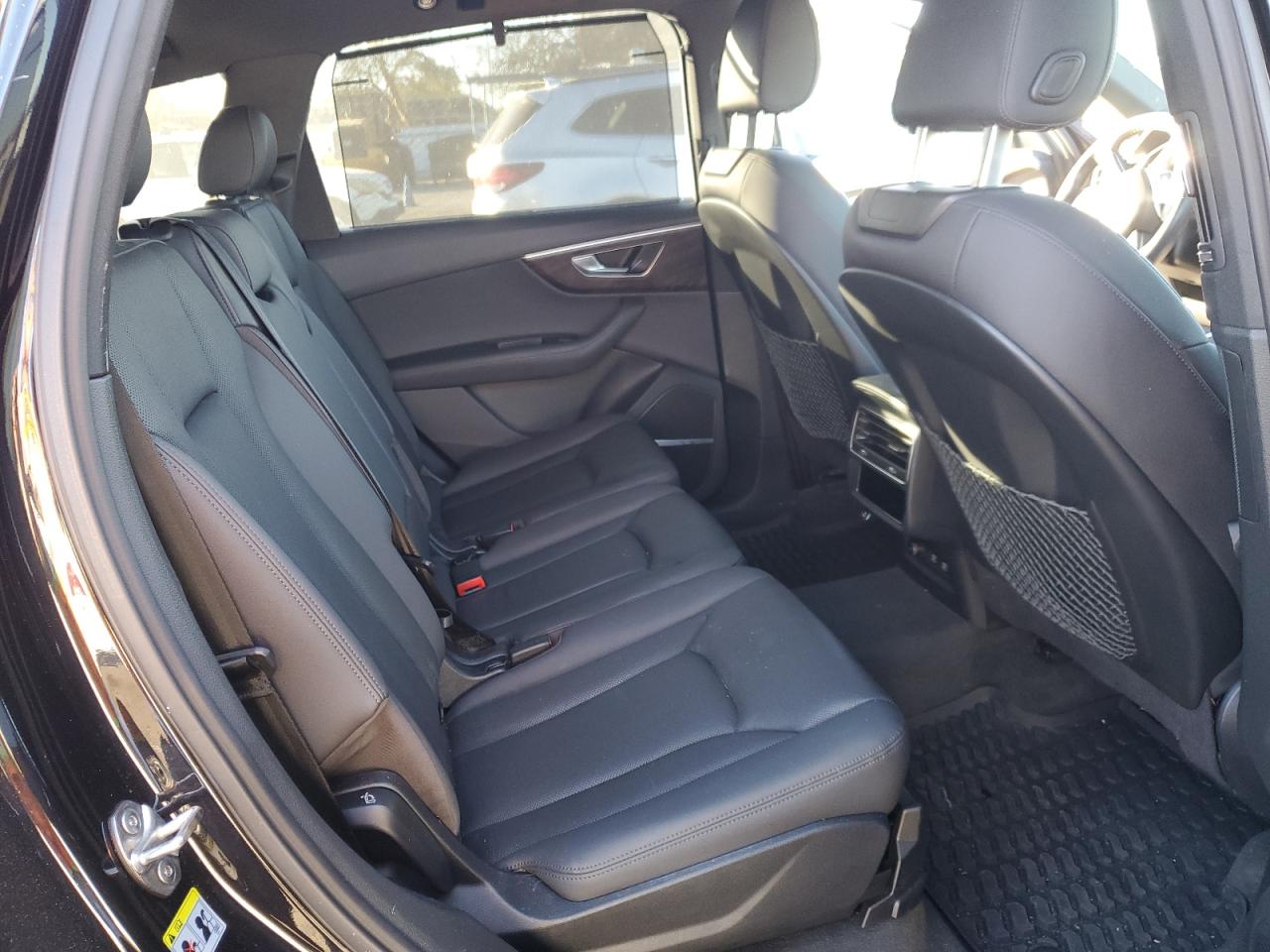 2021 Audi Q7 - Image 11