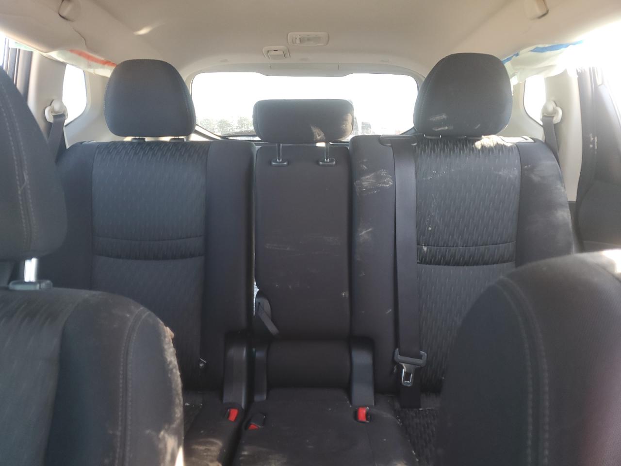 2020 Nissan Rogue - Image 10