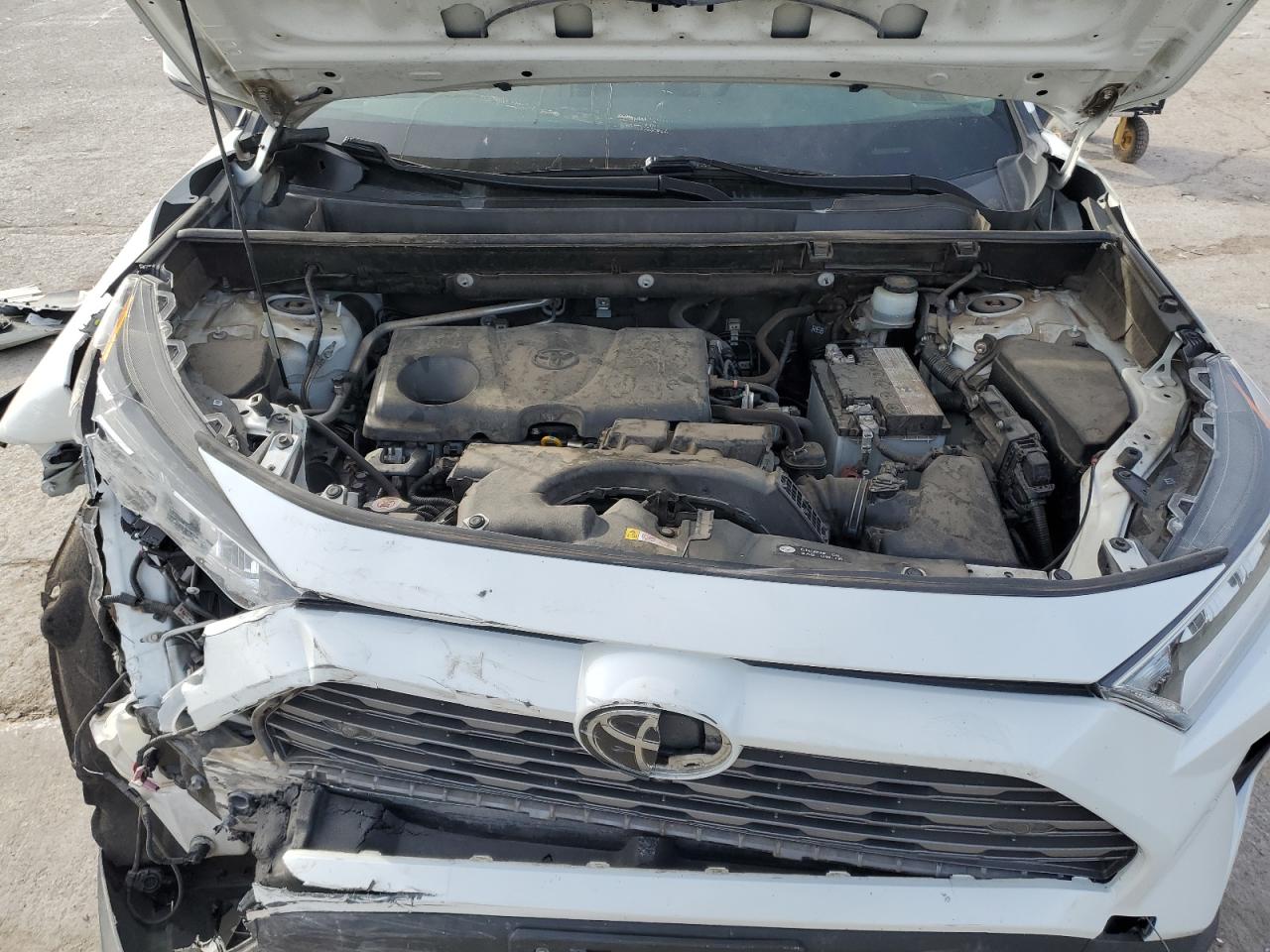 2019 Toyota RAV 4 - Image 12