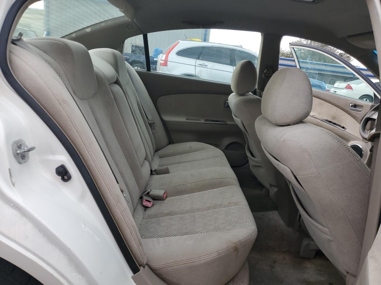 2005 Nissan Altima - Image 10