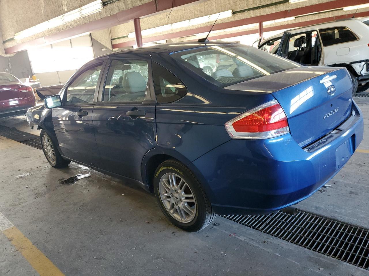 2009 Ford Focus - Image 2