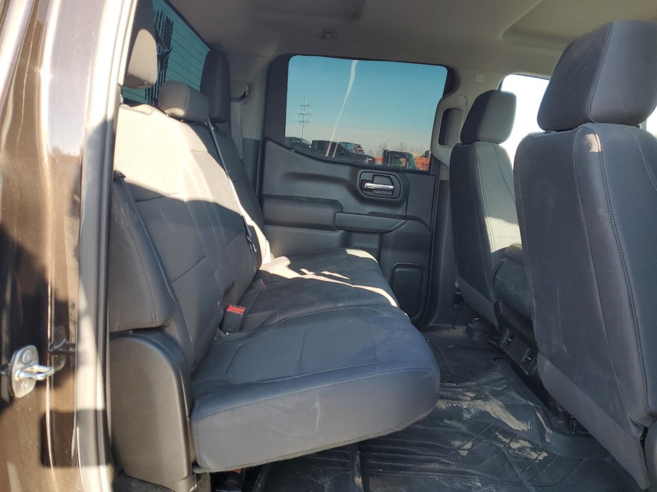 2019 Chevrolet Silverado - Image 10