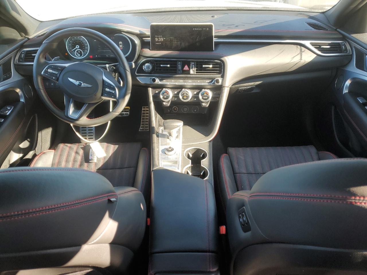 2023 Genesis G70 - Image 8