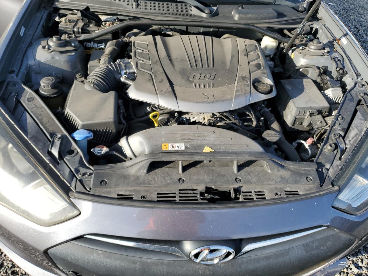 2015 Hyundai Genesis - Image 12