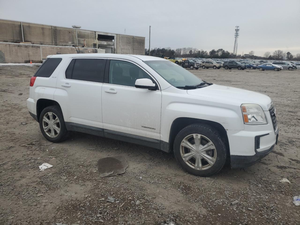 2017 GMC Terrain - Image 4