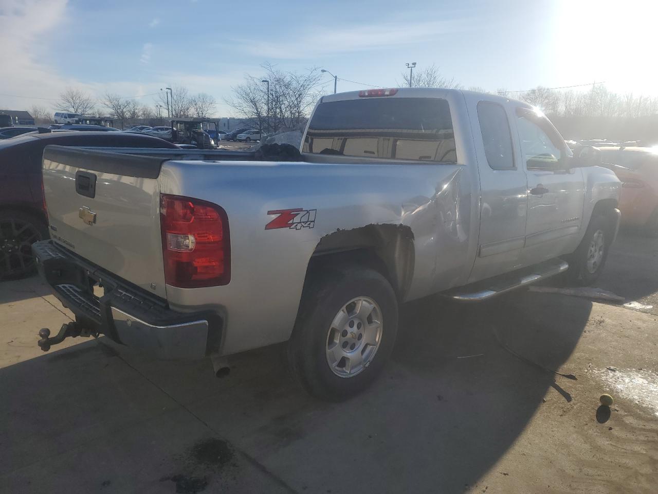2011 Chevrolet Silverado - Image 3