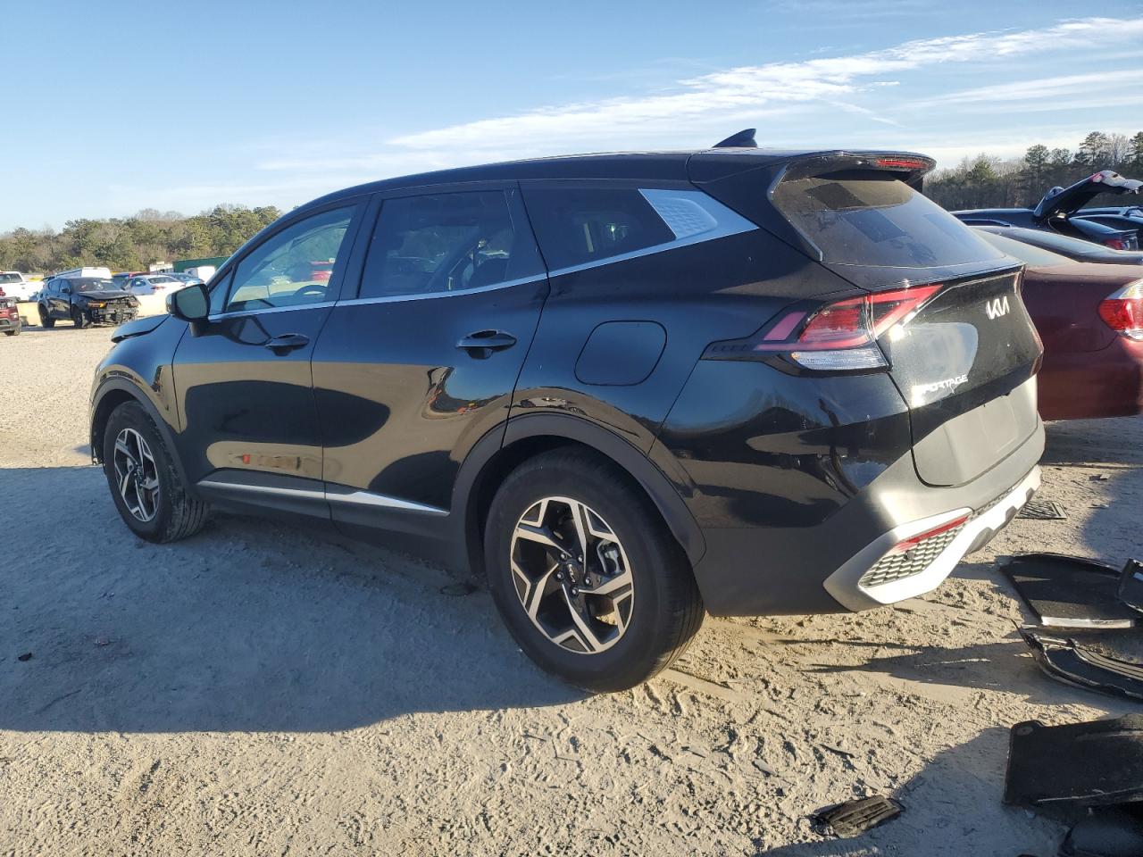 2024 Kia Sportage - Image 2