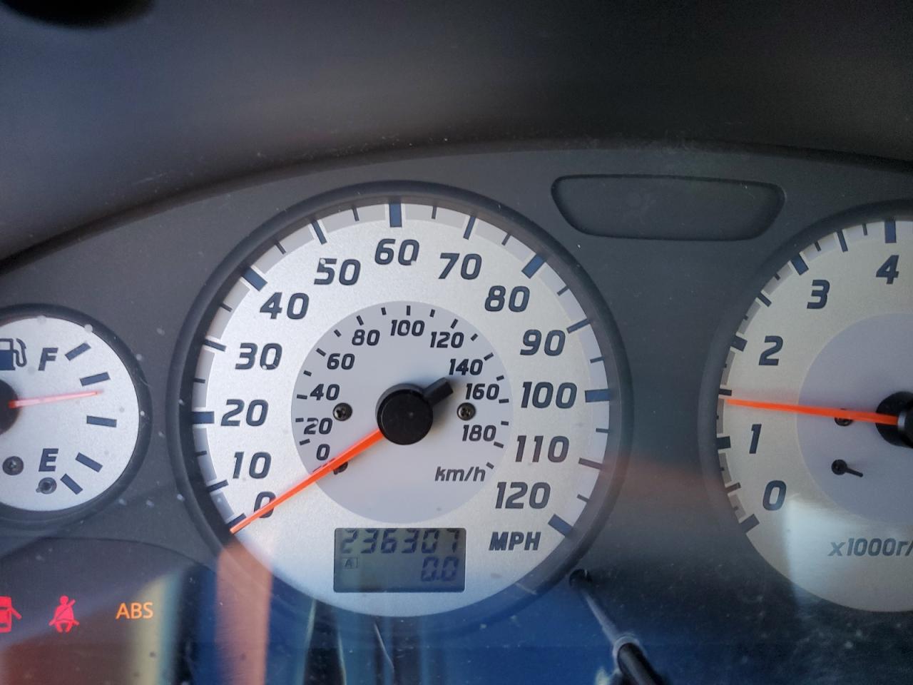 2001 Nissan Pathfinder - Image 9