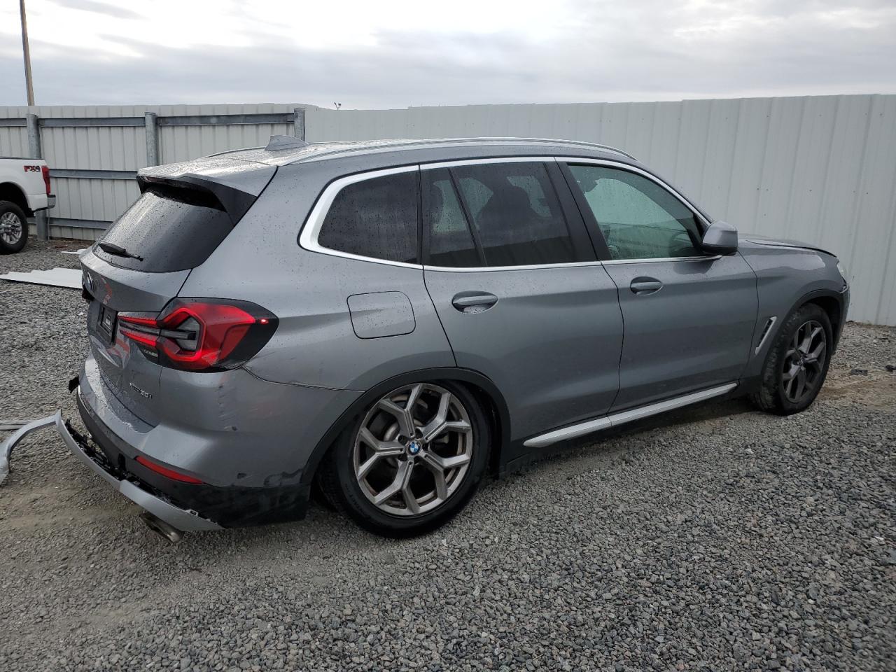 2024 BMW X3 - Image 3