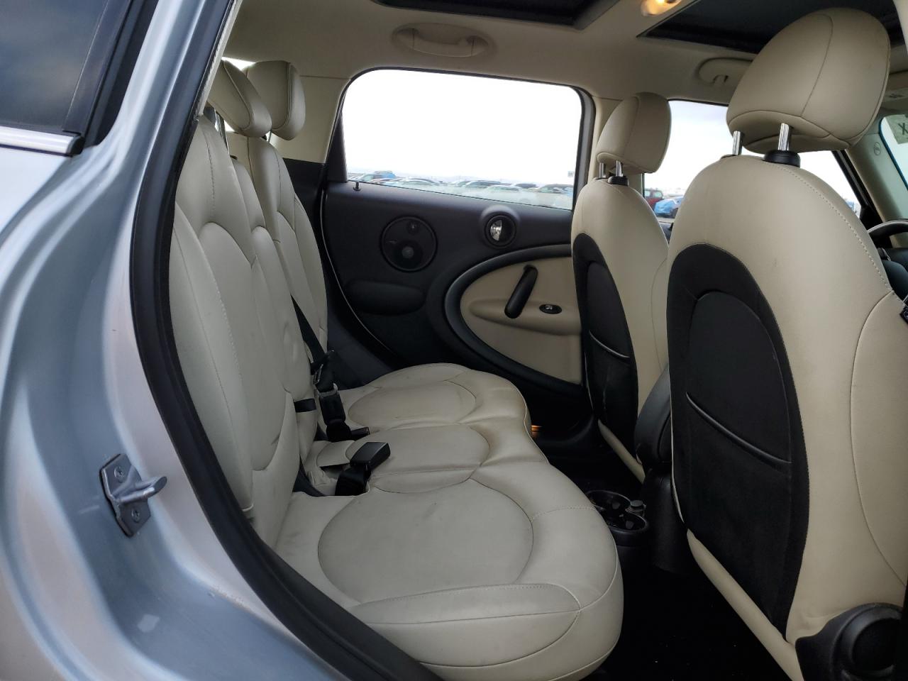 2014 MINI Cooper - Image 10