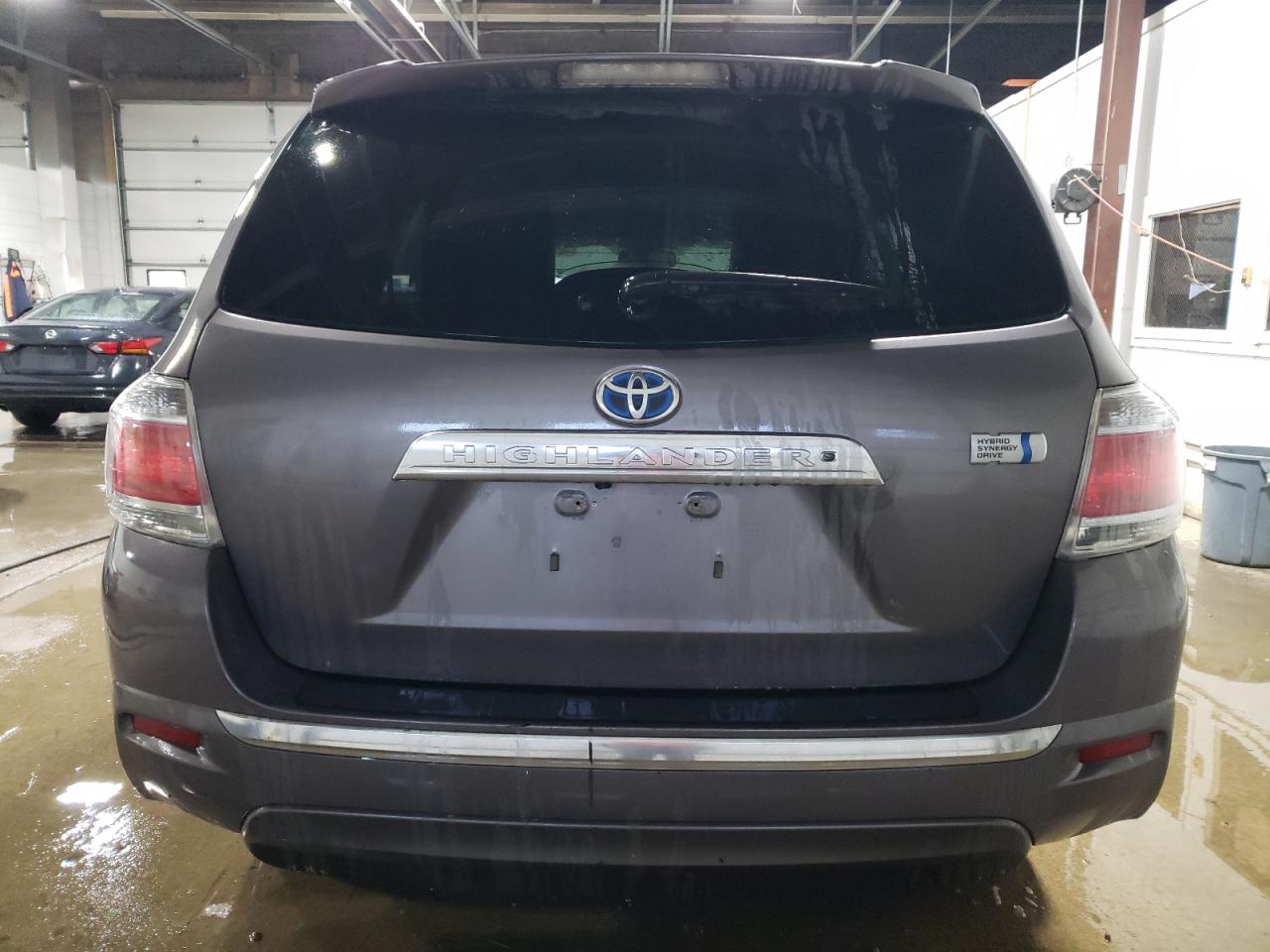 2013 Toyota Highlander - Image 6