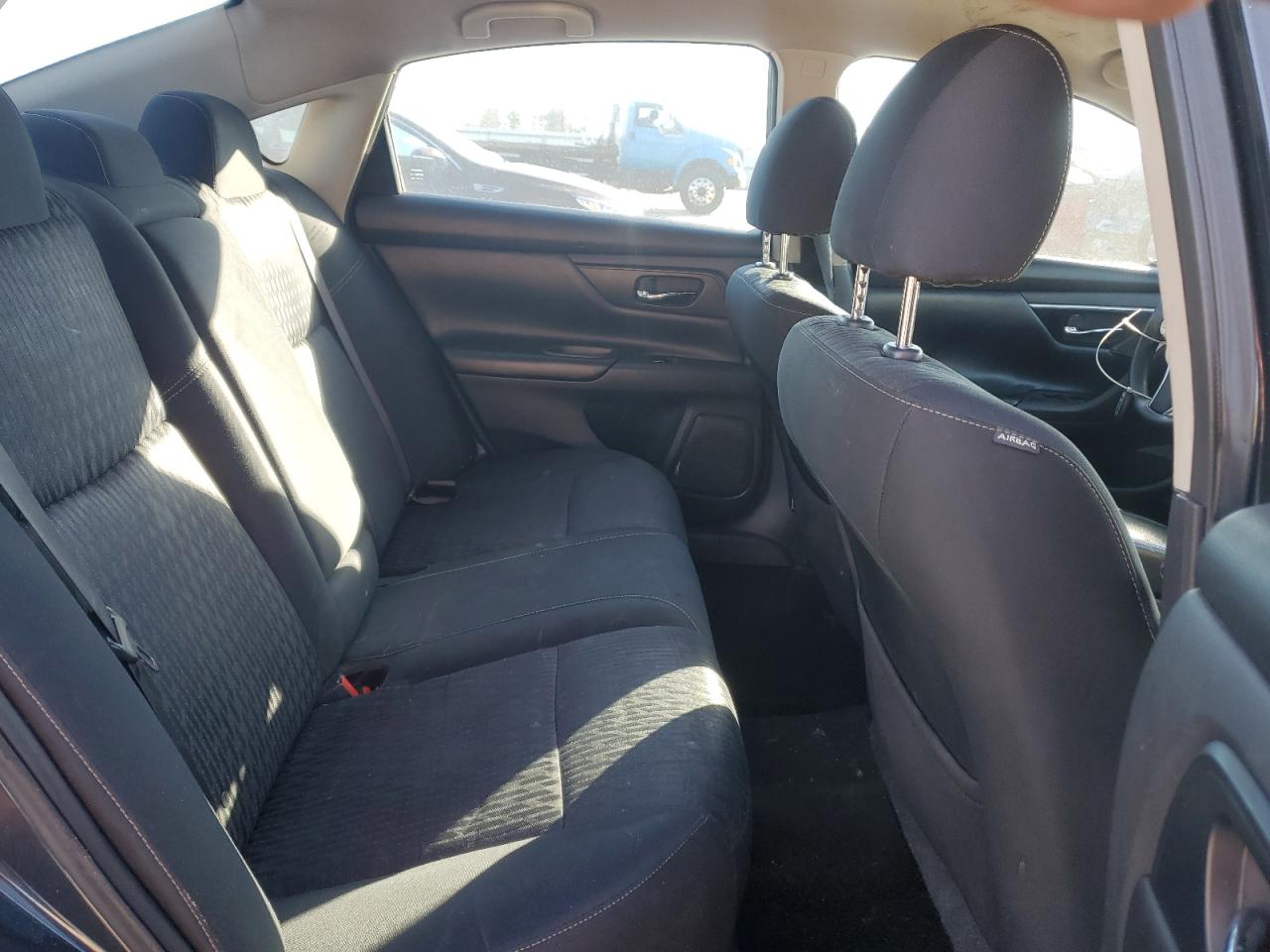 2017 Nissan Altima - Image 10