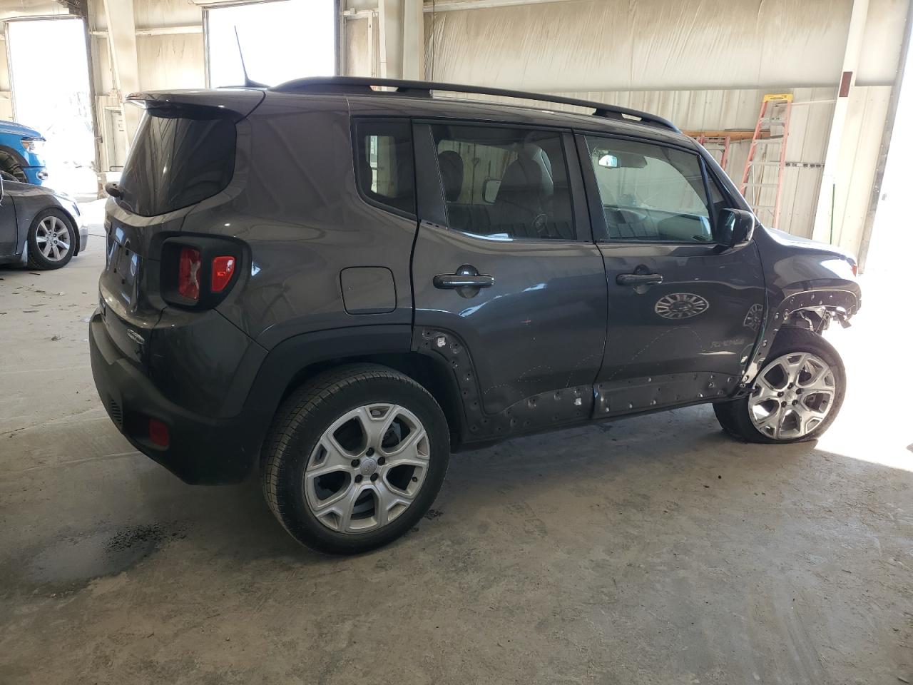 2019 Jeep Renegade - Image 3