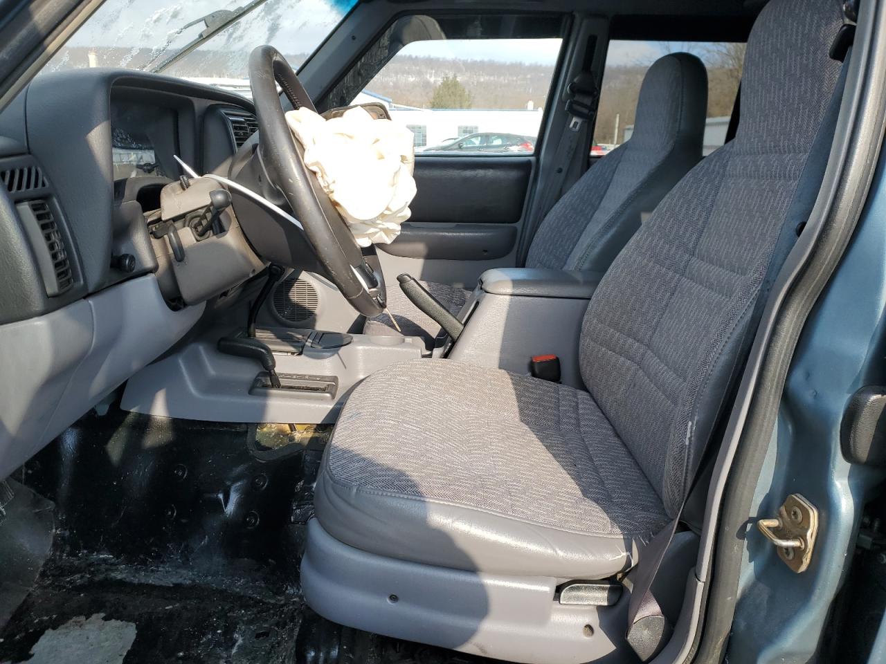 1997 Jeep Grand Cherokee - Image 7