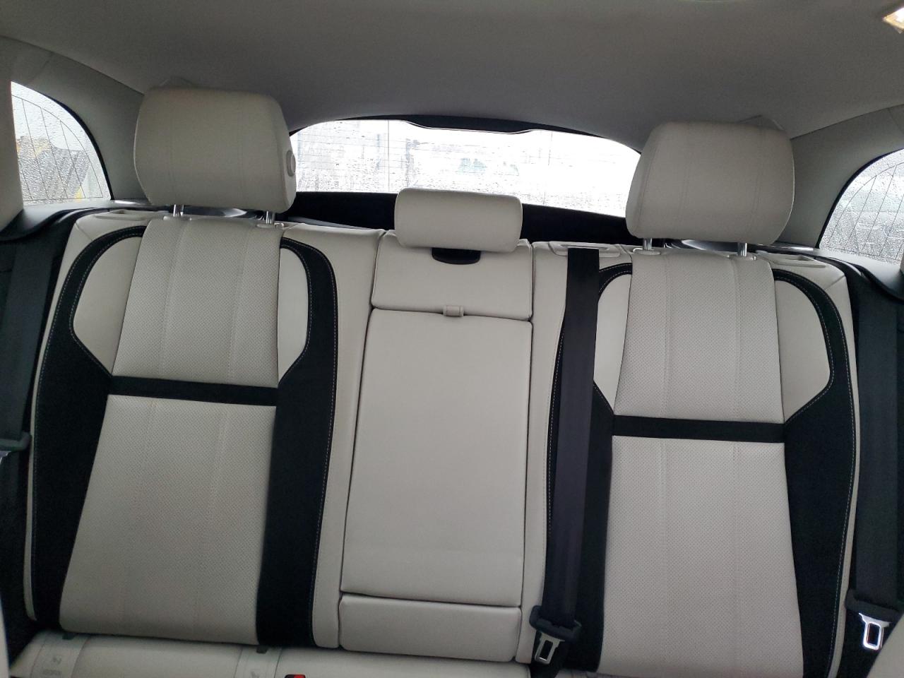 2020 Land Rover Range Rover - Image 10
