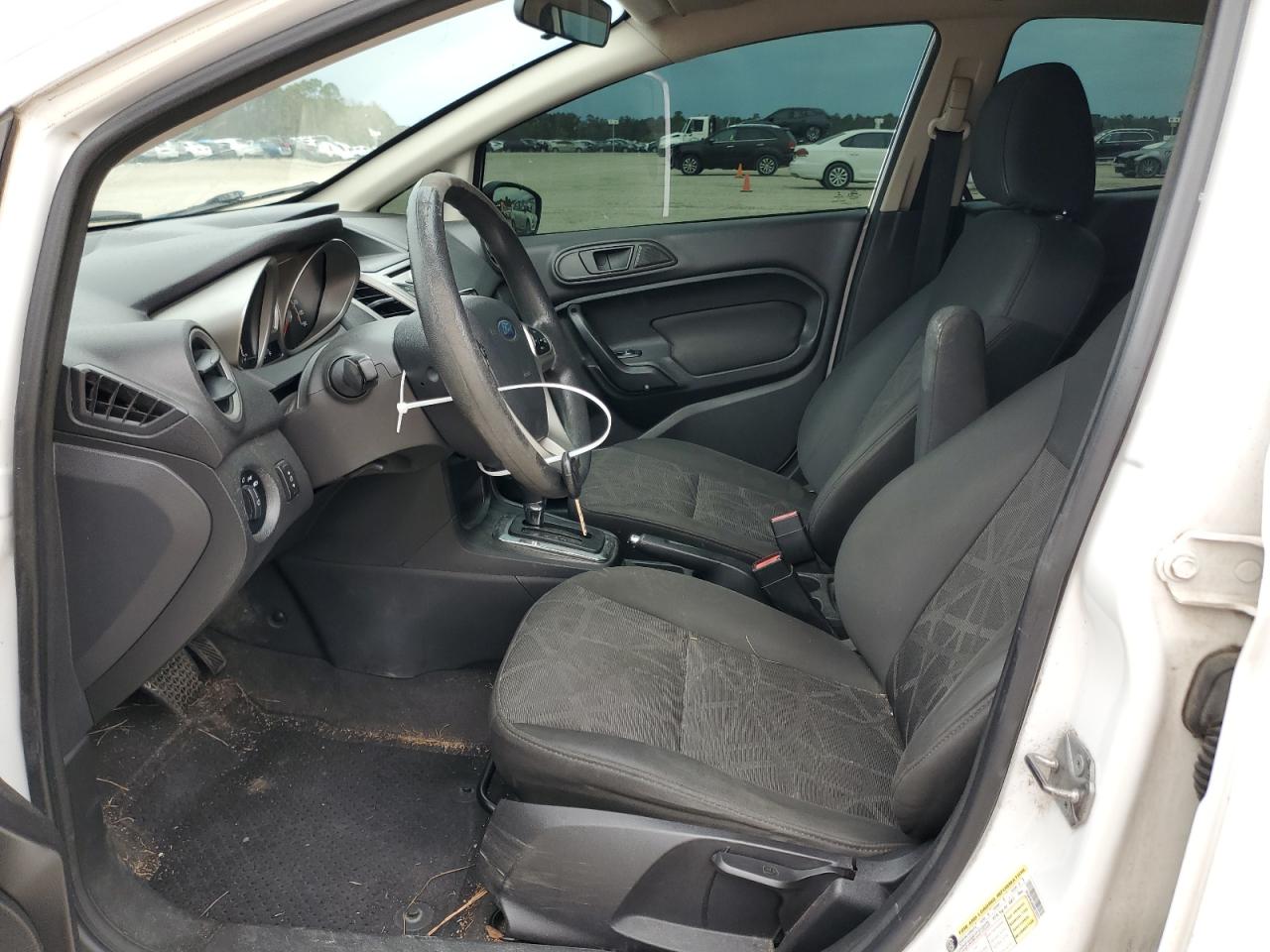 2013 Ford Fiesta - Image 7