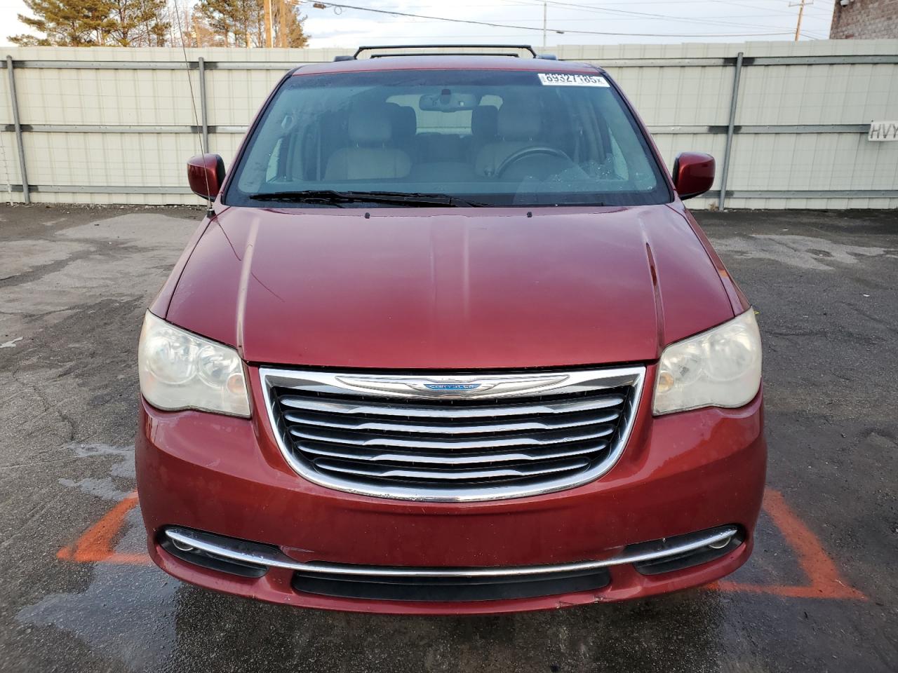 2014 Chrysler Town & Country - Image 5