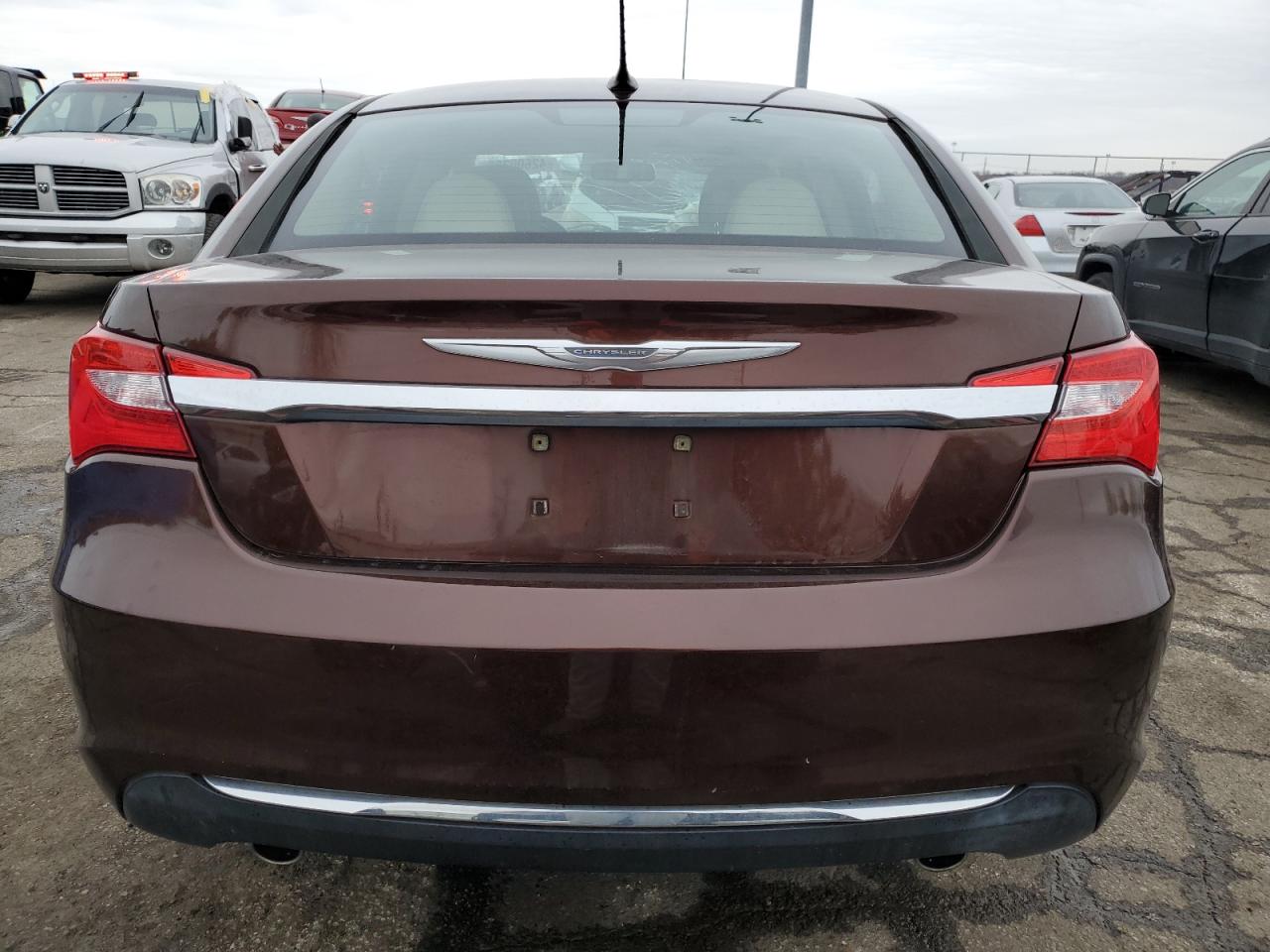 2012 Chrysler 200 - Image 6