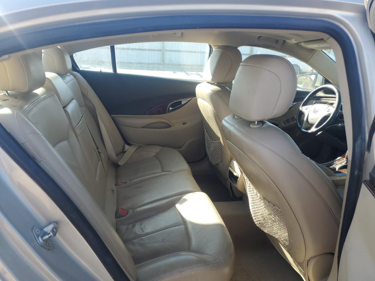 2010 Buick LaCrosse - Image 10